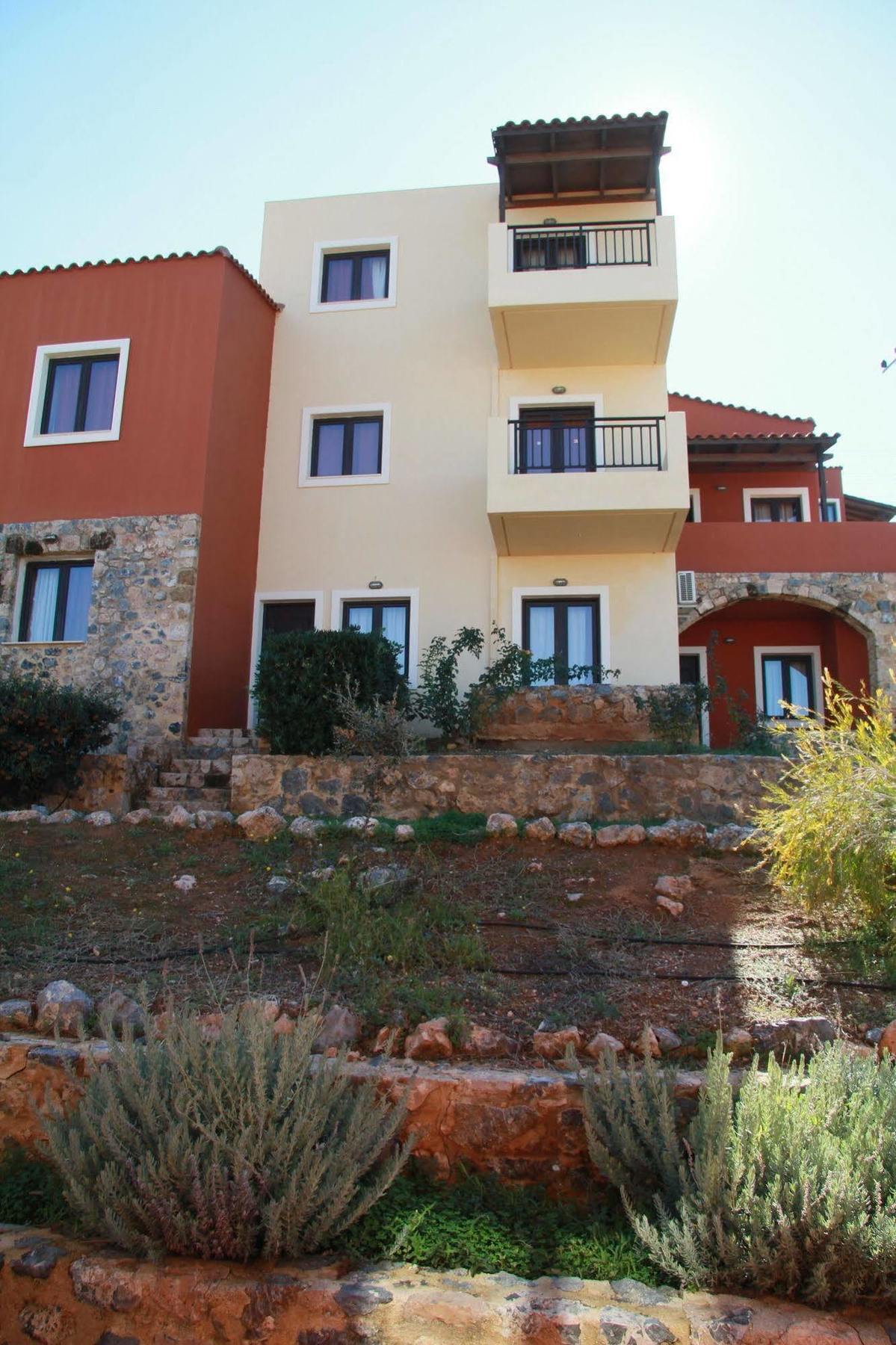 Amazones Driades Apartments Piskopianón Extérieur photo